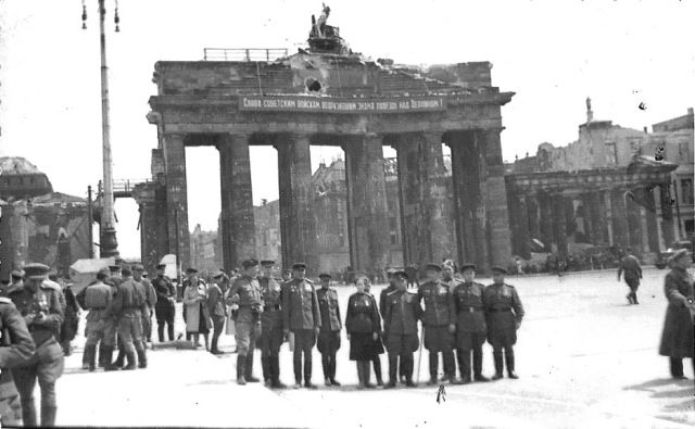 В Берлинской Операции, 1945 г.